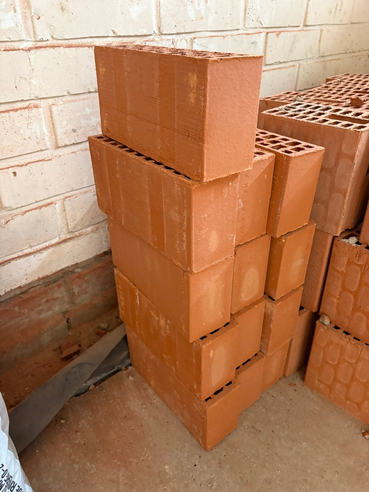 Snelbouwsteen - 29x9x14 - 21 volle en 2 halve stuk - Nieuw, Doe-het-zelf en Bouw, Metselstenen, Ophalen, Zo goed als nieuw, Bakstenen