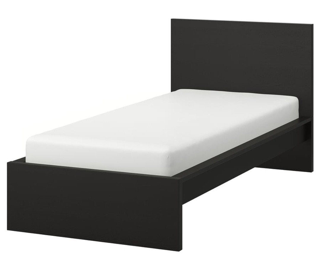 Bed malm 80x200 maar zonder het hoofdbord
Bruin naar de zwar, Ophalen, Bruin