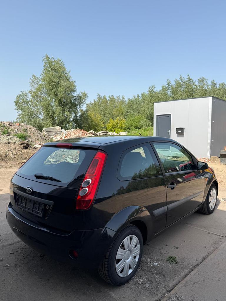 Ford Fiësta 1.3 benzine - 109.000 km - dealer onderhouden!, Bedrijf, Fiësta, Dealer onderhouden, Te koop