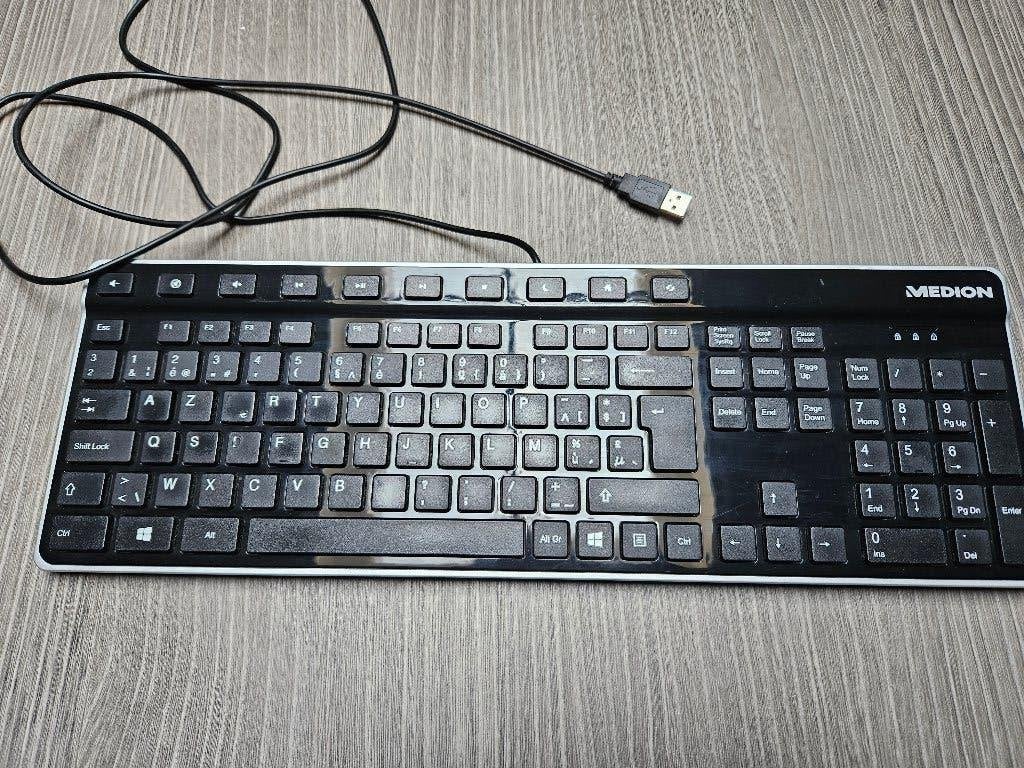 toetsenbord met usb-aansluiting, Computers en Software, Toetsenborden, Ophalen, Zo goed als nieuw, Bedraad, Medion