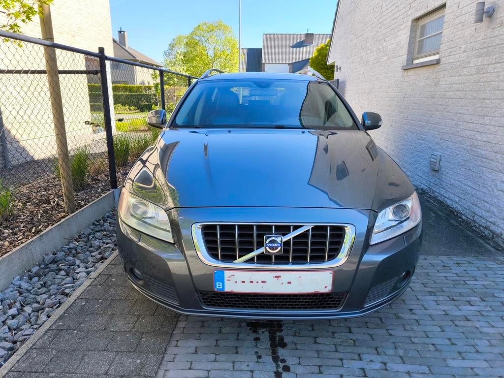 Volvo V70 2.0D – 2009 - Grijs Metalic -  Nieuwe banden, Auto's, Voorwielaandrijving, Zwart, 4 cilinders, 5 deurs
