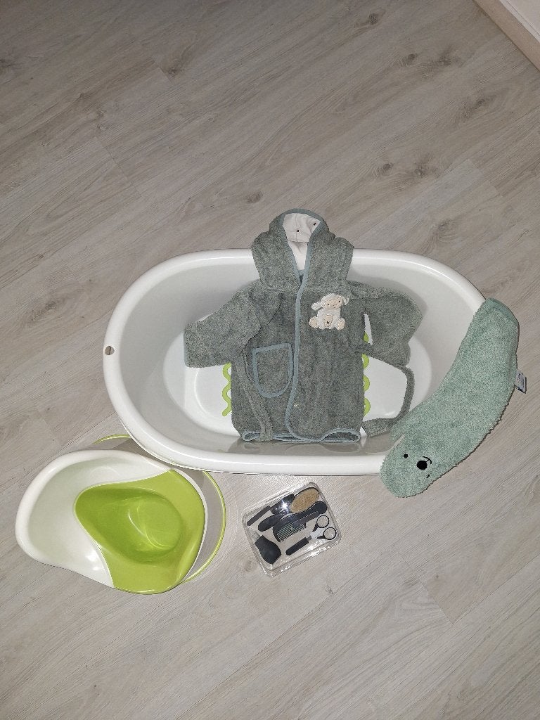 Badkamerset: baby: nieuwe en gebruikte artikelen, Overige typen, Zo goed als nieuw, Standaard, Ophalen