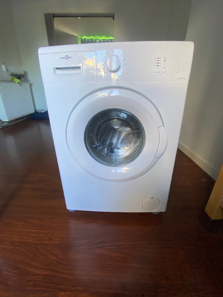 GRATUIT — Machine à laver fonctionnelle ONE1LINE, Electroménager, Lave-linge, Utilisé, Chargeur frontal, 4 à 6 kg, Enlèvement