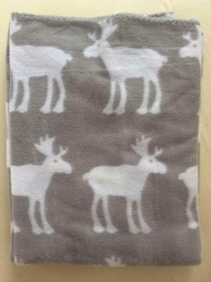 zacht fleece deken 120x160 rendieren, Huis en Inrichting, Woonaccessoires | Plaids en Woondekens, Zo goed als nieuw, Ophalen