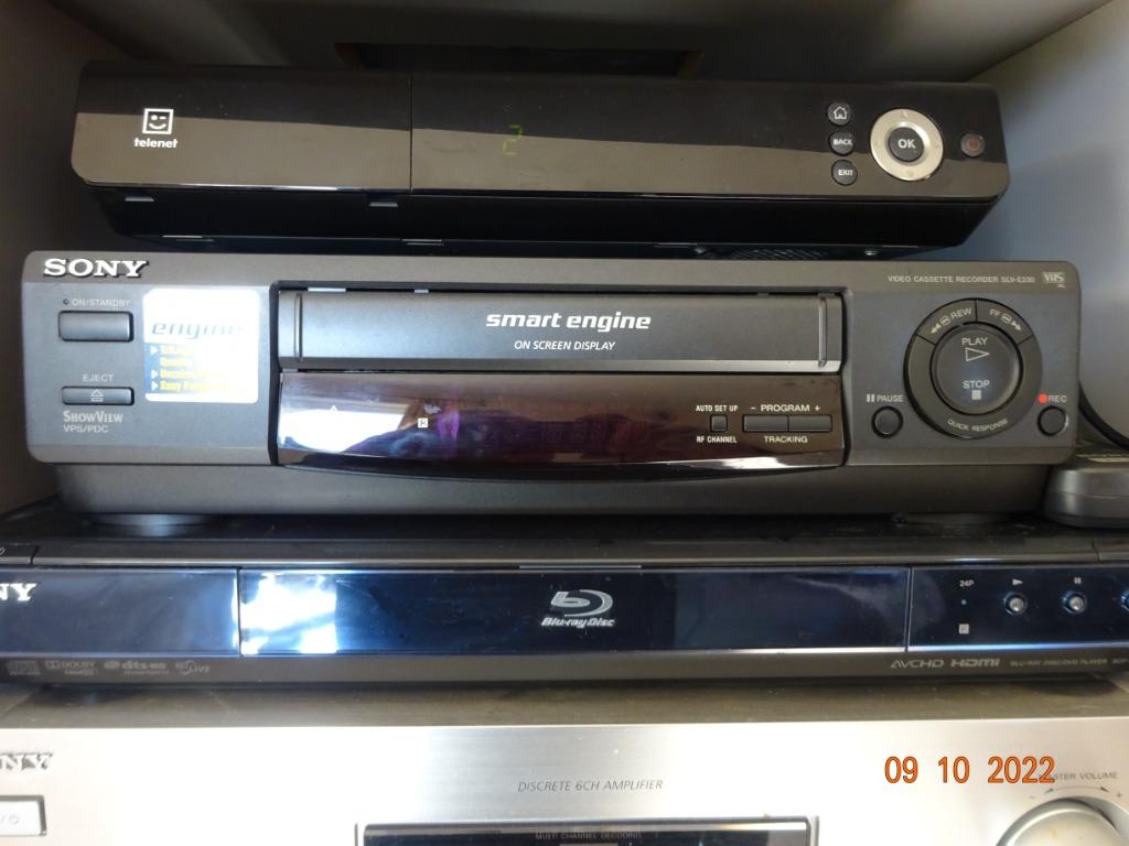 Sony - Video Cassetterecorder - SLV-E230  + Nero recode, Antiek en Kunst, Antiek | Keramiek en Aardewerk, Ophalen