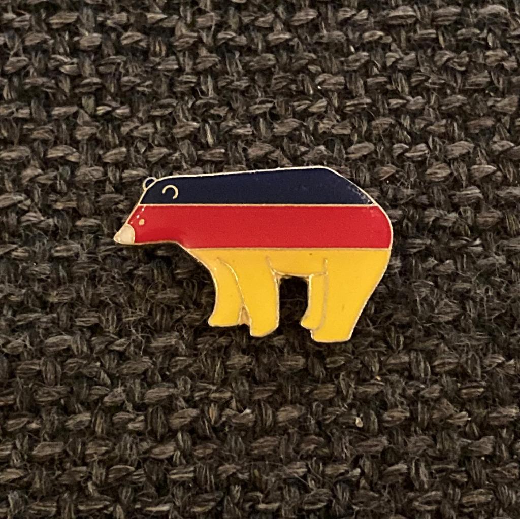PIN - BEER - IJSBEER - OURS POLAIRE - ICE BEAR, Verzamelen, Verzenden, Gebruikt, Dier of Natuur, Speldje of Pin