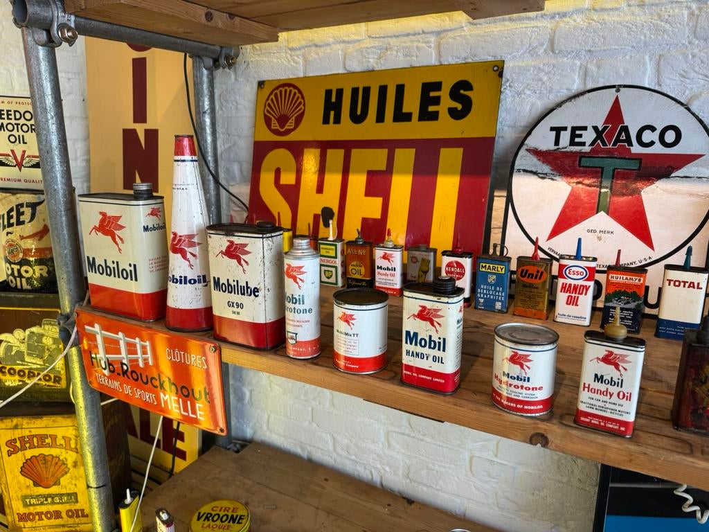 Diverse Mobiloil olie blikken, Ophalen of Verzenden, Gebruikt, Overige, Overige merken