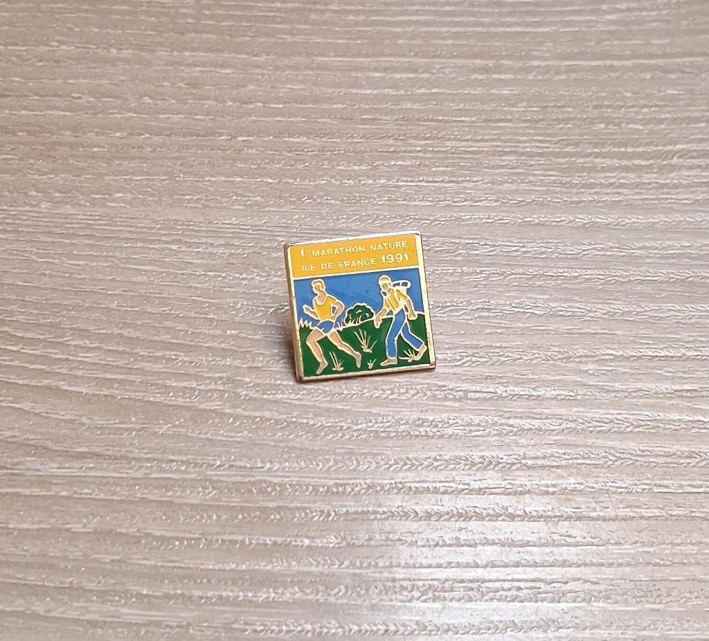 PIN - MARATHON NATURE - ILE DE FRANCE, Verzenden, Gebruikt, Sport, Speldje of Pin