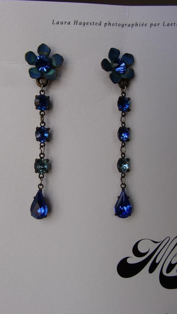 Boucles d'oreilles bleues strass Créole neuves, Bijoux, Sacs & Beauté, Boucles d'oreilles, Neuf, Pendantes, Autres matériaux, Bleu