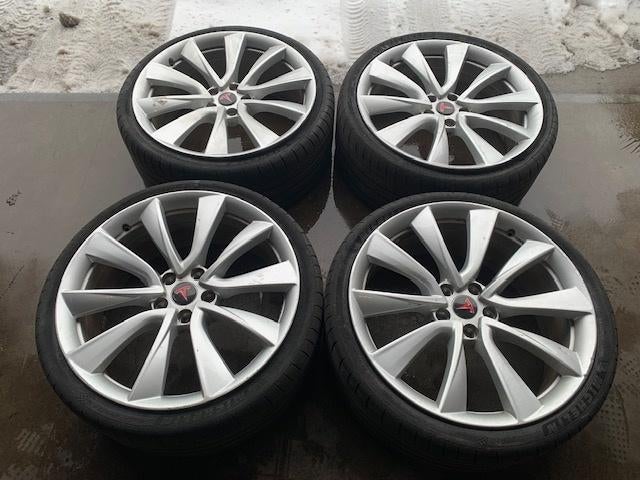 TESLA MODEL 3 Y VELGEN + WINTERBANDEN 235 35 R20 + TPMS, Enlèvement ou Envoi, Utilisé, Arrière, Autres marques automobiles