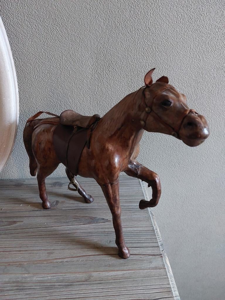 Lederen paard antiek, Ophalen of Verzenden