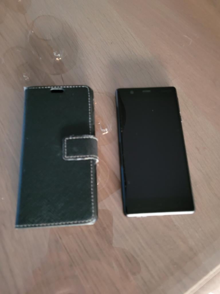 Gsm Nokia 3 zwart + zwart hoesje, Telecommunicatie, Mobiele telefoons | Hoesjes en Screenprotectors | Nokia, Ophalen