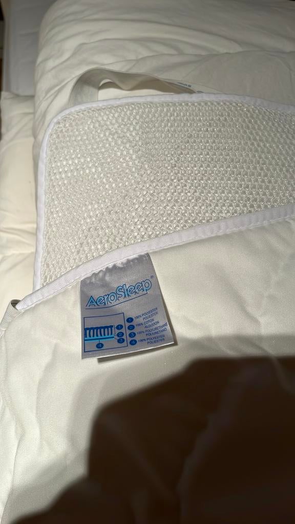 topper AeroSleep hoeslakentje voor kinderbedmatras 140/70, Kinderen en Baby's, Ophalen, Zo goed als nieuw, Matras