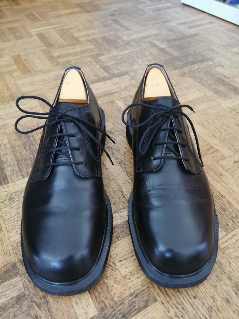 Derbies Dr Martens, Enlèvement ou Envoi, Comme neuf, Noir