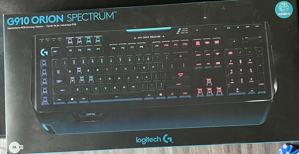 Clavier Logitech G910, Enlèvement, Comme neuf