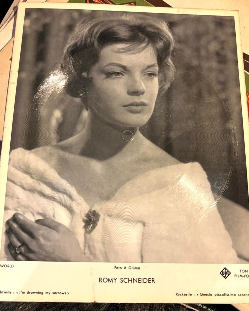 Picture disc Romy Schneider, Verzamelen, Gebruikt, Foto, Ophalen of Verzenden, 1940 tot 1960