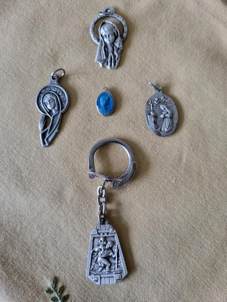 Maria afbeeldingen hanger & Sint Christoffel, Antiek en Kunst, Ophalen of Verzenden