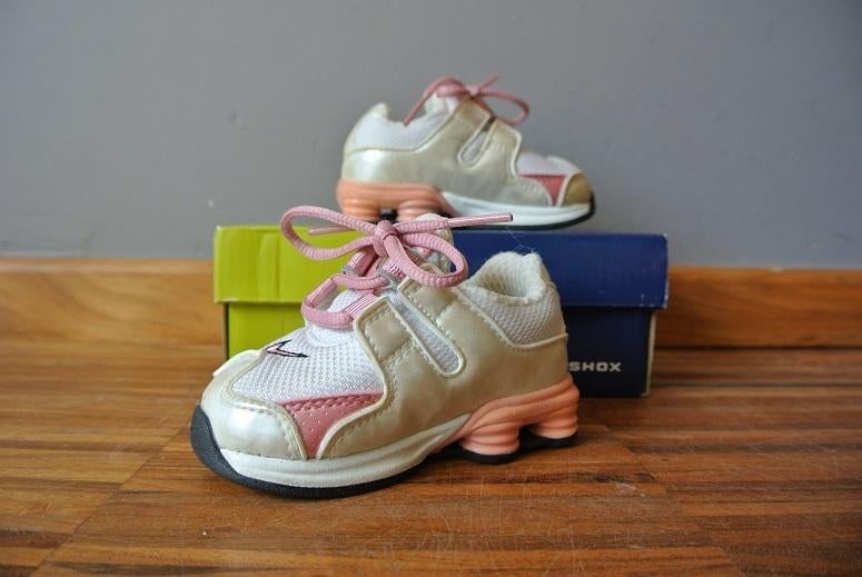 NIEUW met doos: Littlle Nike Shox NZ, Enlèvement ou Envoi, Neuf, Chaussures de sport