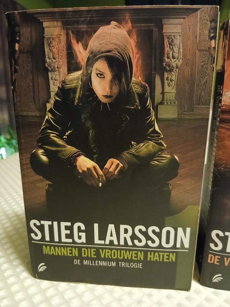 Millennium trilogie Stieg Larsson, Ophalen