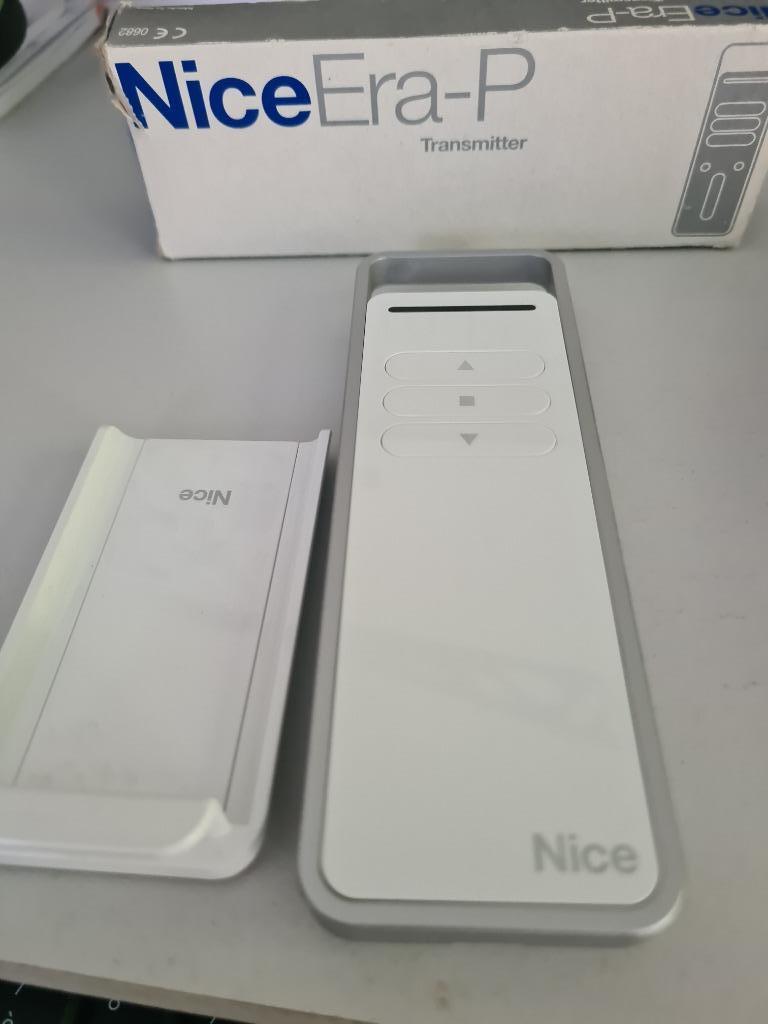 Télécommande NICE Era-P1pour volet avec récepteur nice, Enlèvement, Neuf