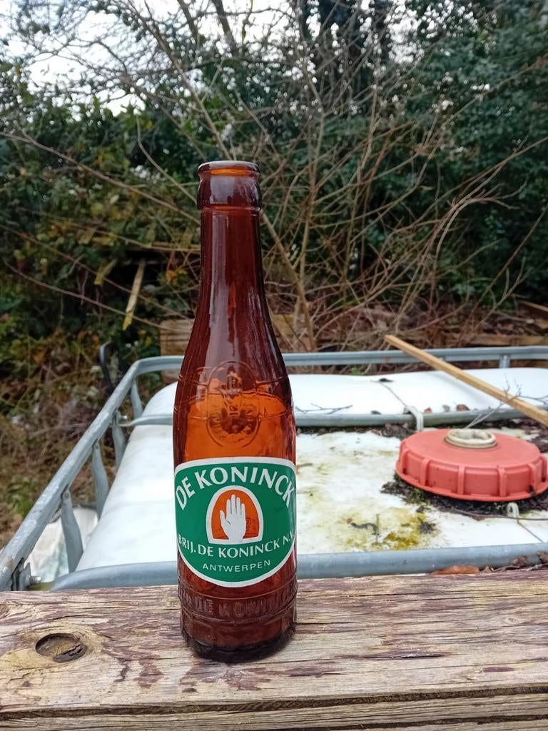 Oude vintage bierfles brouwerij De Konick Antwerpen, Ophalen of Verzenden, Gebruikt