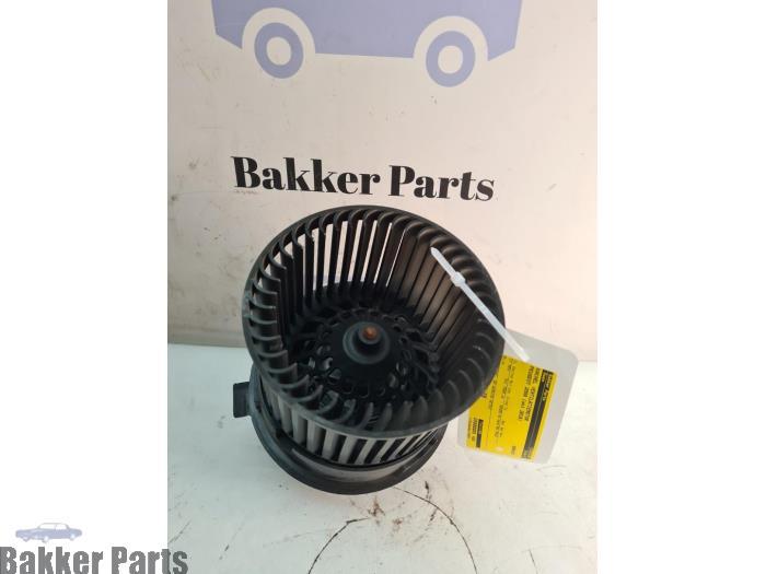 Moteur de ventilation chauffage d'un Peugeot 2008, -, -, 3 mois de garantie, Utilisé