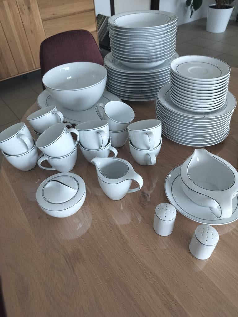 12 delig eet en koffieservies, Ophalen