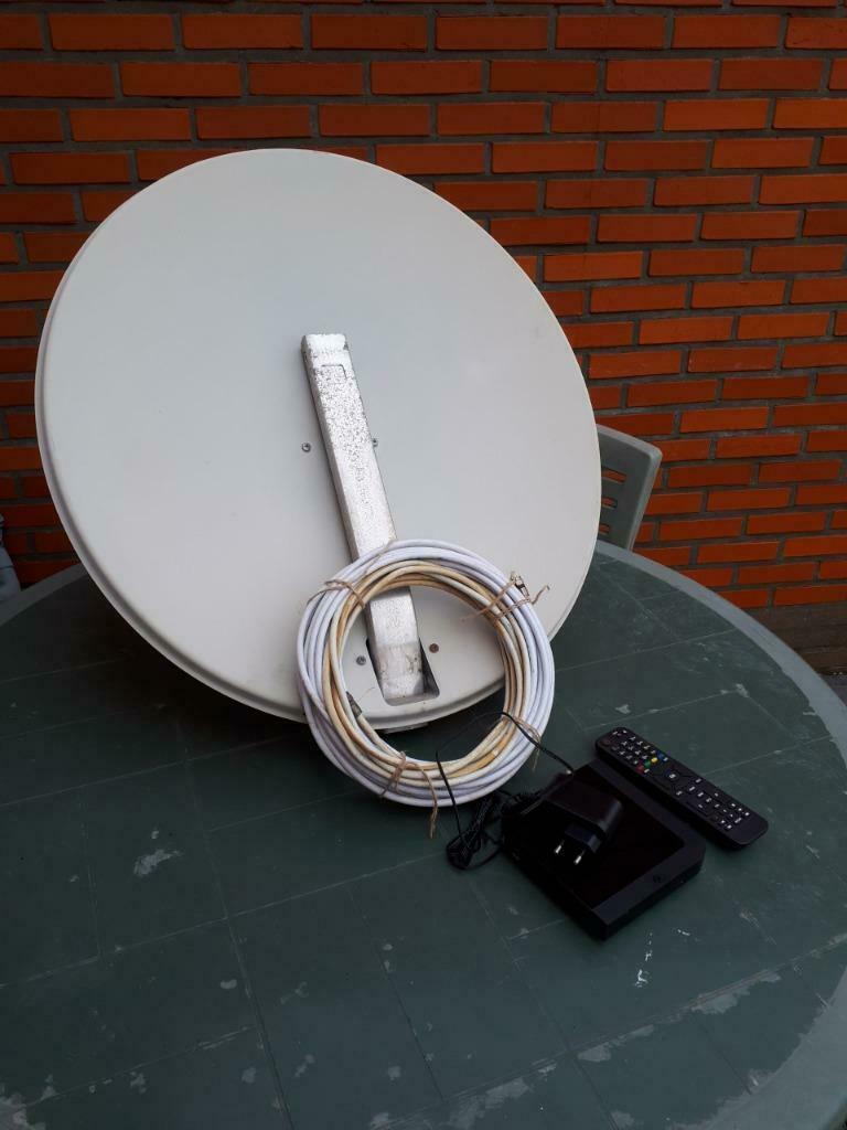 Digirecorder en satelliet TV Vlaanderen, Audio, Tv en Foto, Schotelantennes, Ophalen of Verzenden, Gebruikt, (Schotel)antenne