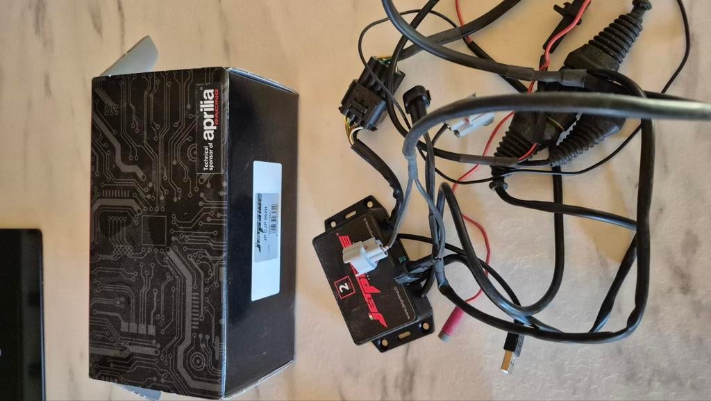 Jetprime CJP 092H, Motoren, Ophalen