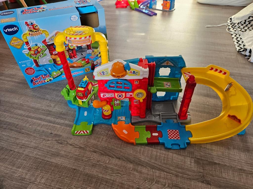 Vtech toet toet auto's brandweerkazerne, Kinderen en Baby's, Speelgoed | Vtech, Ophalen, Zo goed als nieuw