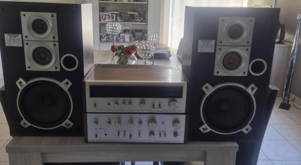 Muziek Materiaal, Enlèvement, Sony