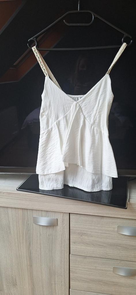Top blanc, Vêtements | Femmes, Tops, Enlèvement ou Envoi, Comme neuf, Taille 38/40 (M), Blanc