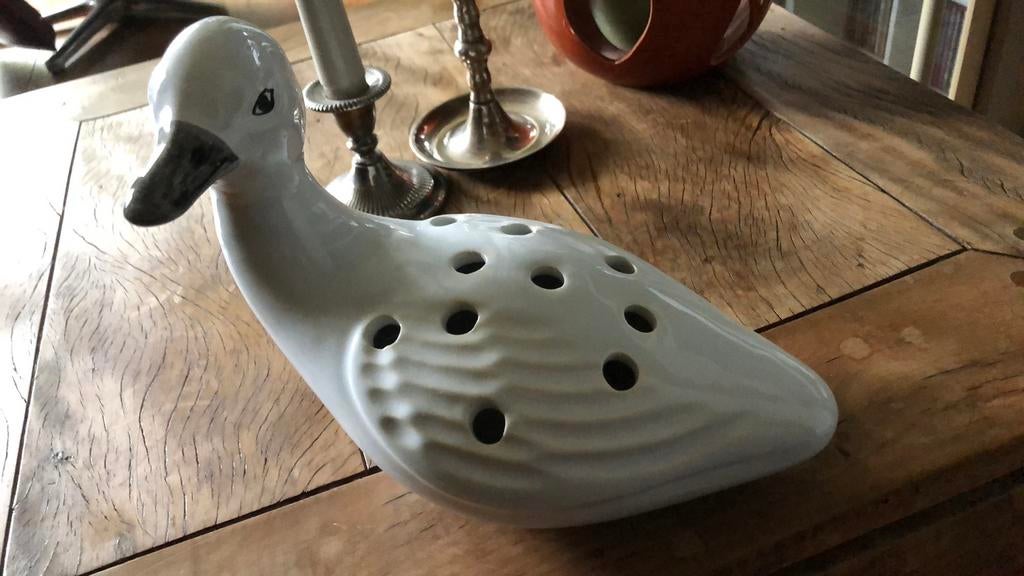 Decoratief porseleinen vaasje, Enlèvement ou Envoi