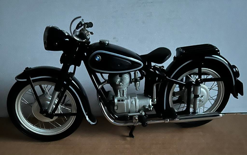 Schuco BMW R25/3 groot model 1:10 klassieke motor, Particulier