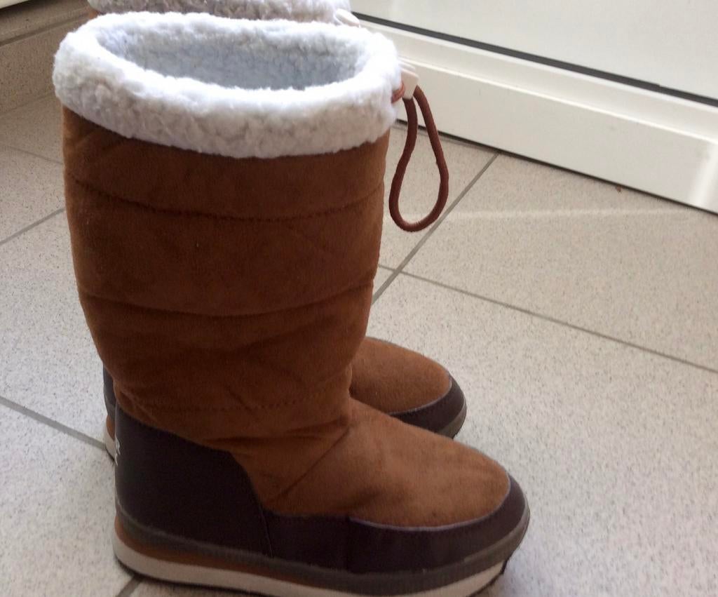Moonboots maat 35, Ophalen, Zo goed als nieuw