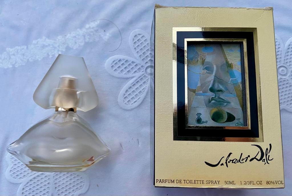 Bouteille Salvador Dali avec sa boîte, Enlèvement ou Envoi, Comme neuf, Plein
