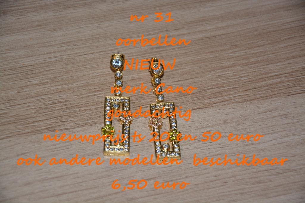 31. Bijou : boucles d'oreilles, NEUF, frais de port inclus, Bijoux, Sacs & Beauté, Boucles d'oreilles, Blanc, Envoi, Neuf, Puces ou Clous