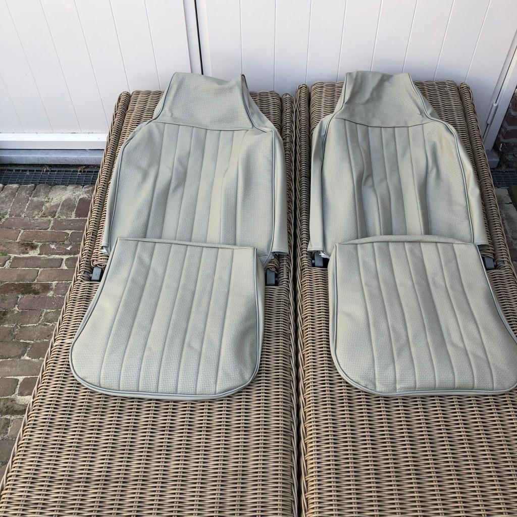 VW Kever NOS 68-69 Alleen Bekleding stoel grijs, Ophalen of Verzenden, Zo goed als nieuw