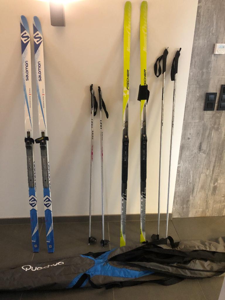 Ski’s langlauf medium en Large Fischer en Salomon als nieuw, Sport en Fitness, Skiën en Langlaufen, Zo goed als nieuw, Stokken
