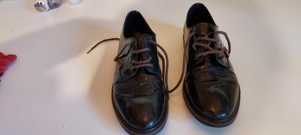 RIEKER  dameslaklederen schoenen  maat 38 donkerblauw-zwart, Ophalen of Verzenden, Zo goed als nieuw, Zwart