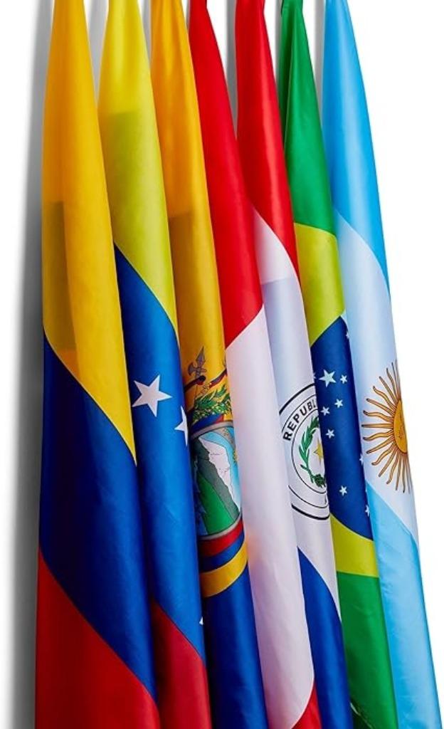 Drapeau de la Colombie | 91 x 152 cm | Nouveau, Divers, Drapeaux & Banderoles, Neuf, -, -, Runesol