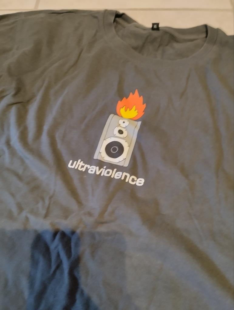 Ultraviolence t-shirt XL, Ophalen of Verzenden