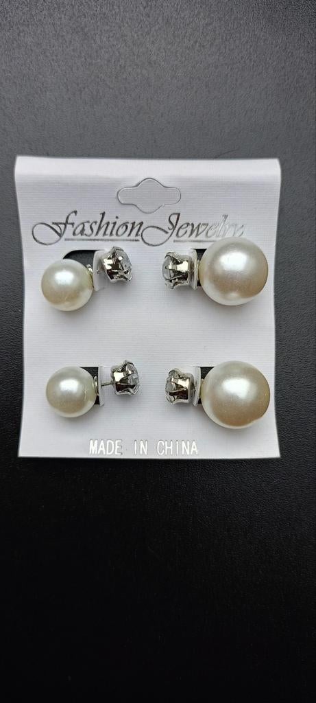 Boucles d'oreilles, Bijoux, Sacs & Beauté, Boucles d'oreilles, Puces ou Clous, Comme neuf, Blanc, Envoi