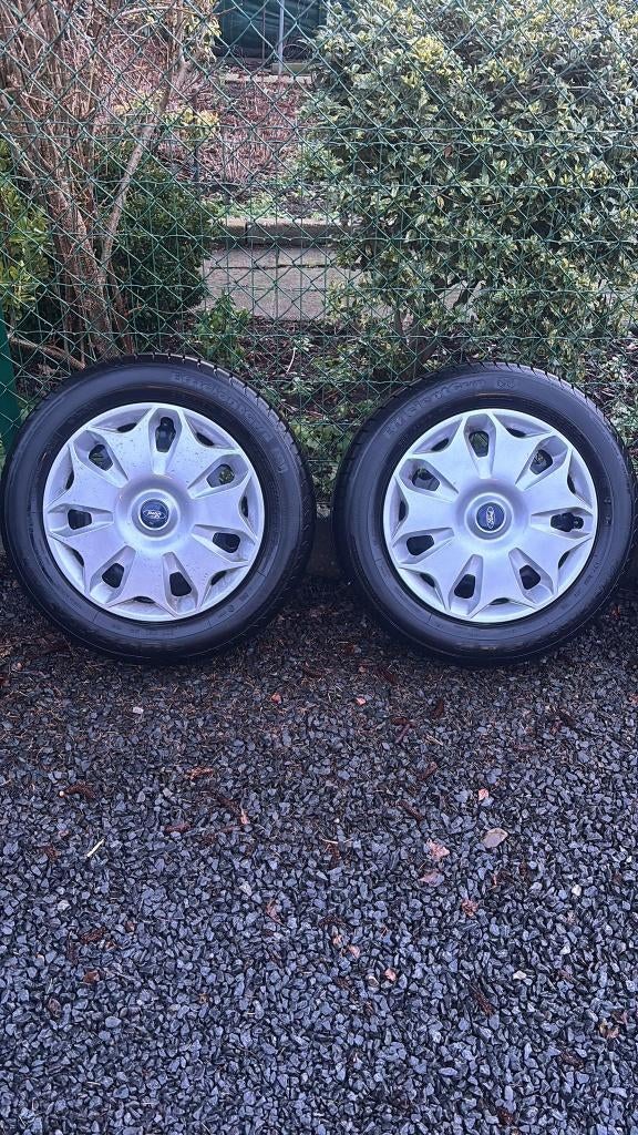 16" Ford Goodyear (2x) - 205/60 R16 96H - Zéér Nette Staat, Auto-onderdelen, Banden en Velgen, Ophalen, Gebruikt, 16 inch, 205 mm