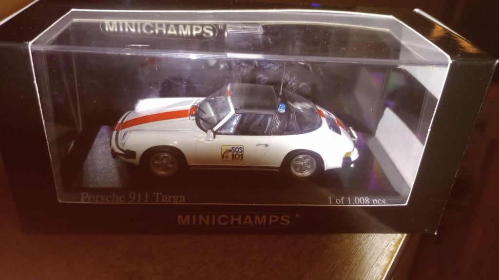 Voiture miniature Porsche 911 Targa (ex gendarmerie Belge), Hobby en Vrije tijd, Modelauto's | 1:43, Zo goed als nieuw, Auto, MiniChamps