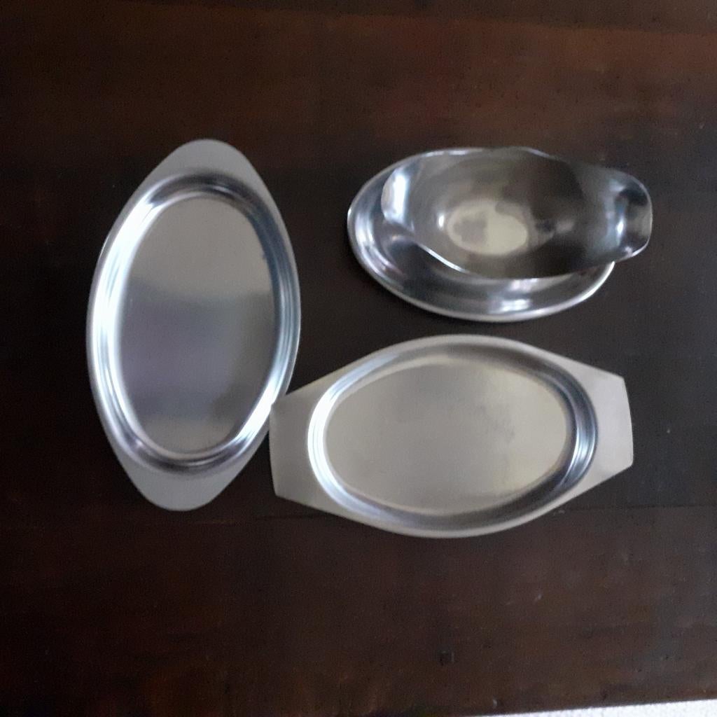 2 inox schoteltjes en sauskom, Ophalen, Gebruikt, Overige materialen, Kop(pen) en/of Schotel(s)
