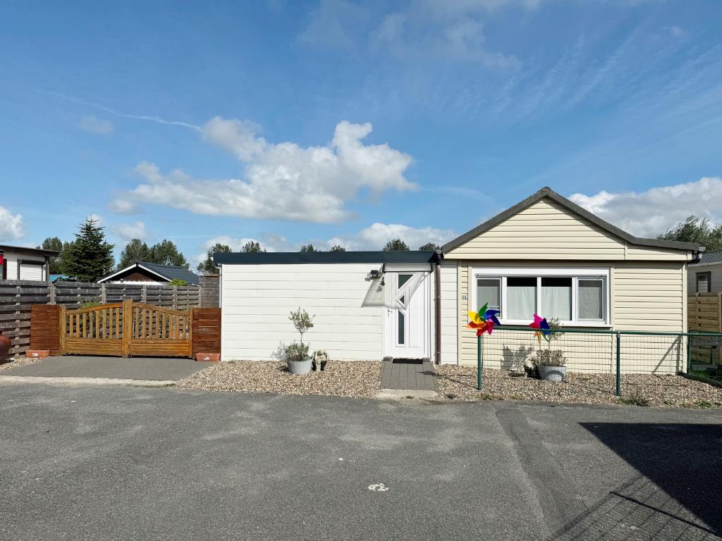 Oostduinkerke - Chalet Dunepark - Broker (REF 90261), Oostduinkerke, Tot 200 m², 2 kamers, Vrijstaande woning