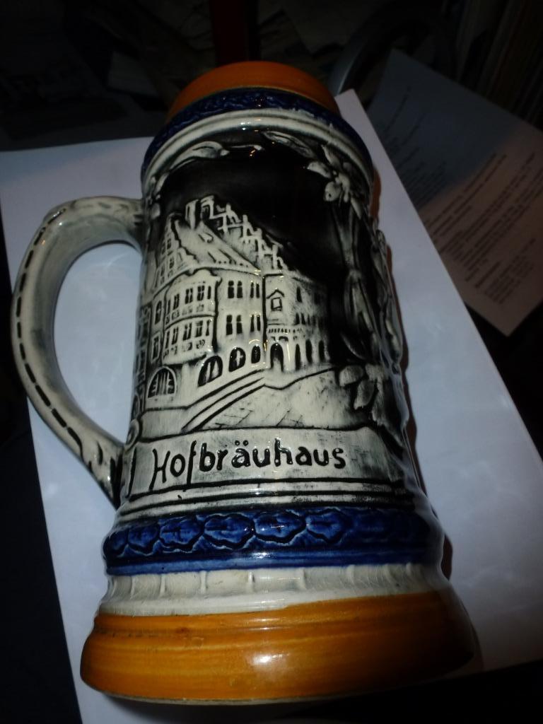 stenen kruik hofbrauhaus frauenkirche  hoogte 23 cm ,, Ophalen of Verzenden
