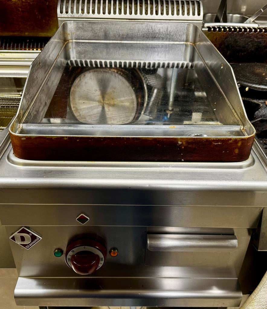 Plancha professionnel  inox, Articles professionnels, Enlèvement, Utilisé, Cuisinière, Friteuse et Grils