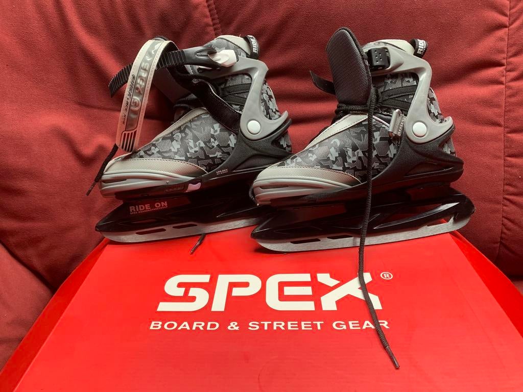 Patins à glace Spex taille 35 en parfait état, Enlèvement, Comme neuf